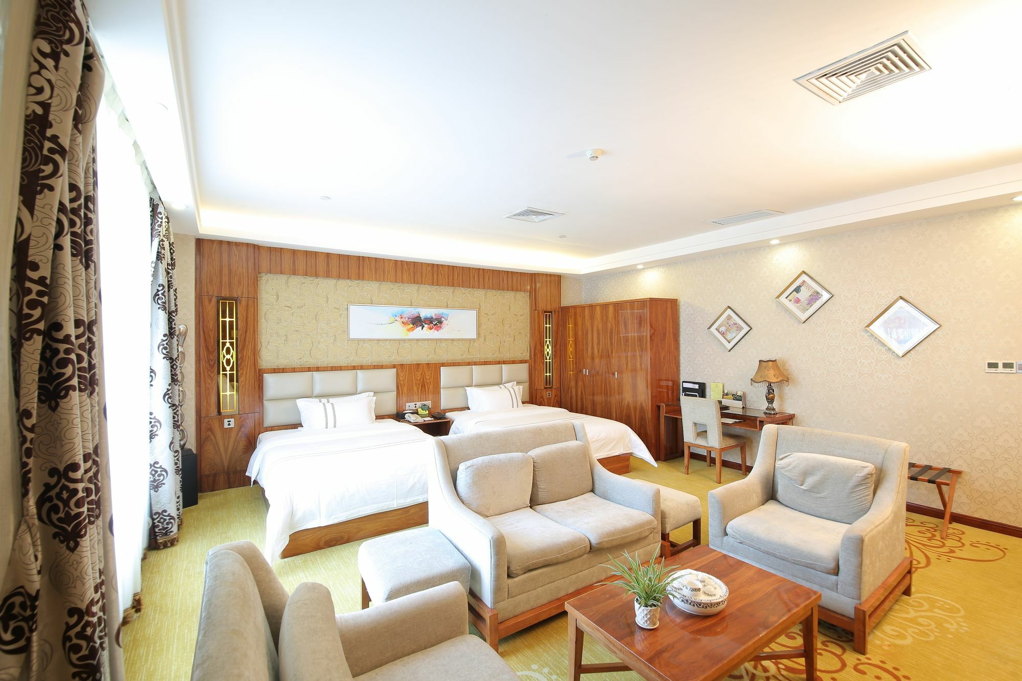Oubon International Hotel Guangzhou Eksteriør billede
