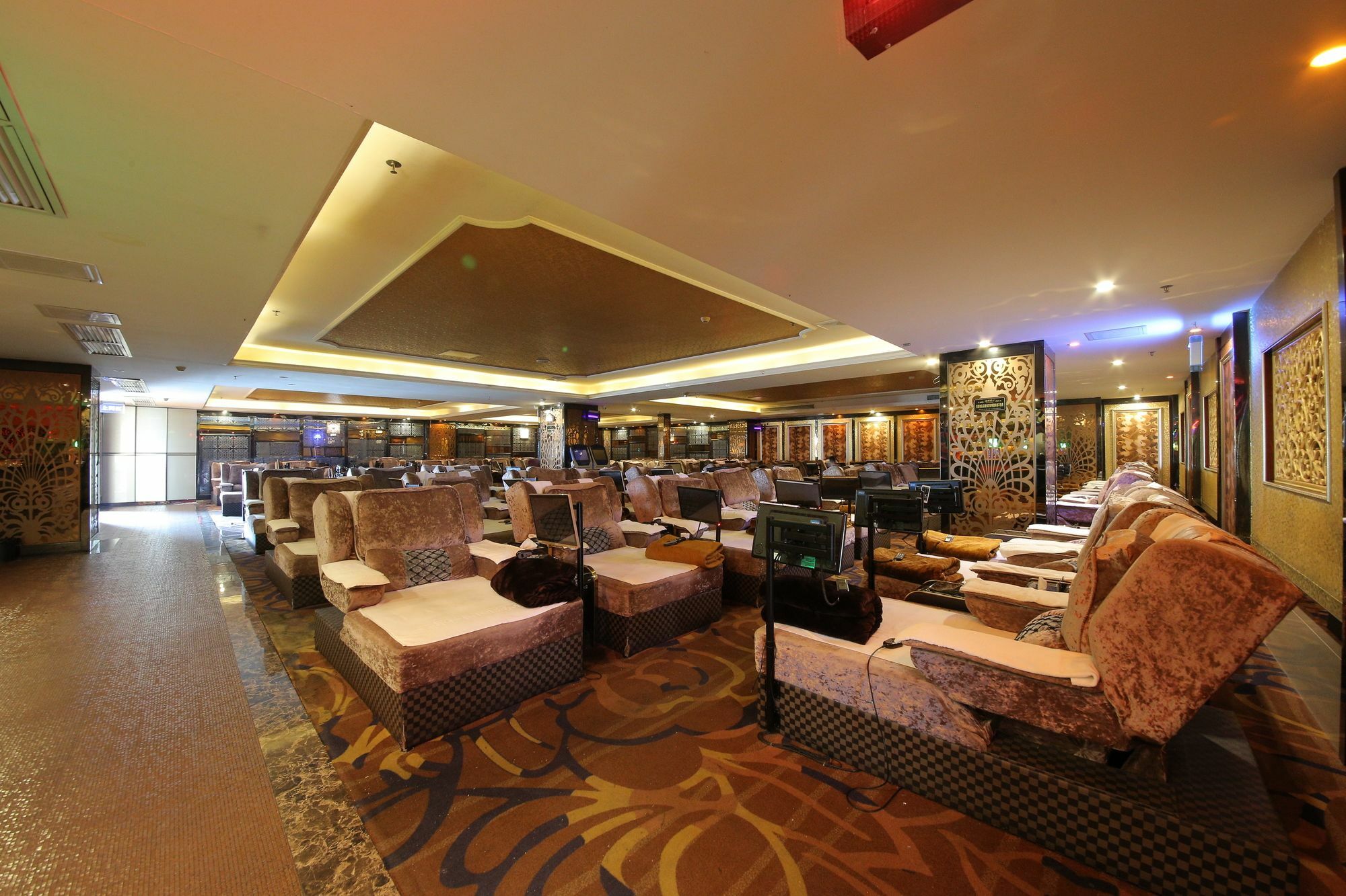 Oubon International Hotel Guangzhou Eksteriør billede